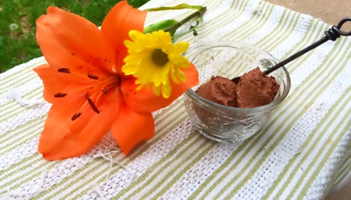 chilled chocolate banana date mousse